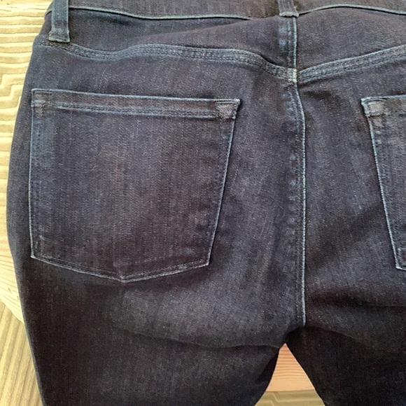 J Brand Women’s Dark Wash Jeans. Pleating down the front w/Cuffed Hem. Size 29 - Picture 6 of 11